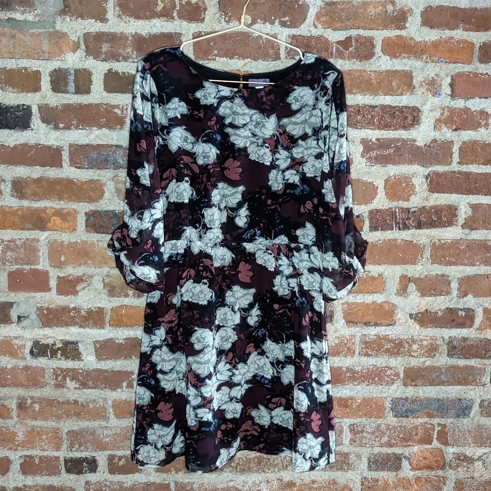 Truly Poppy Medium Floral Sheer Lined‎ A-Line Dress w/ Beautiful Sleeve Accents